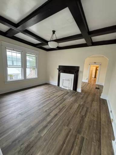 Main picture of 138 N Sunset Dr