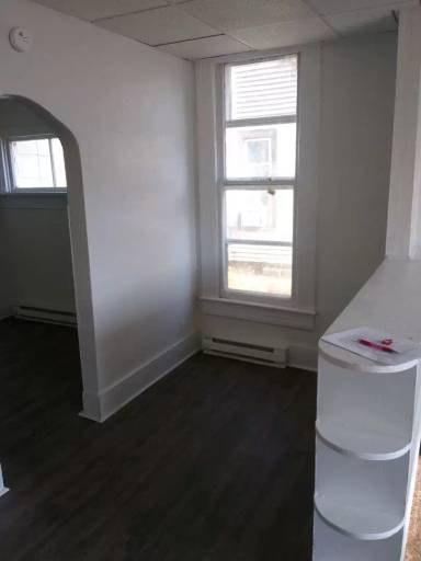 Main picture of 1024 W 5th St