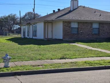 Main picture of 834 Potomac Dr