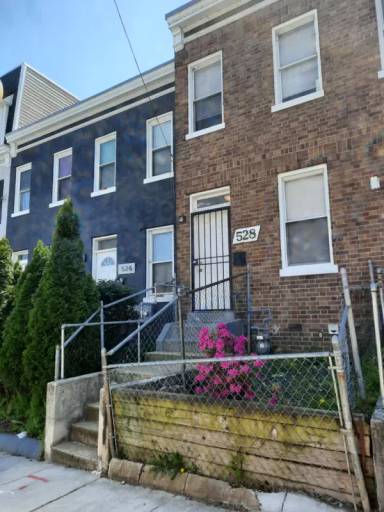 Main picture of 514 Hobart Pl NW