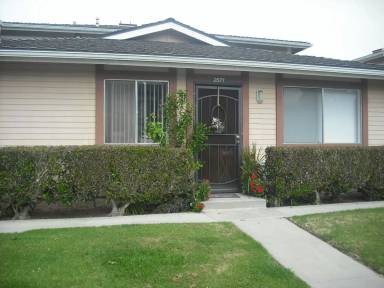 Main picture of 2571 Sextant Ave