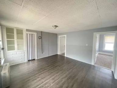 Main picture of 601 Hevey St
