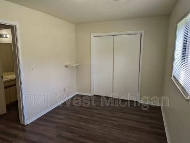 Main picture of 6045-87 In the Pines Dr SE
