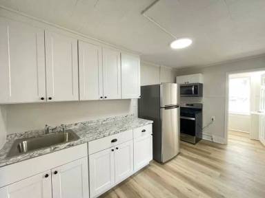 Main picture of 49 Pennacook St