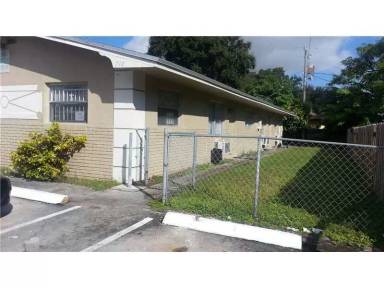 Main picture of 716 SW 7th St