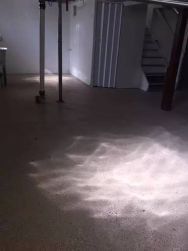 Main picture of 20201 Fenmore St