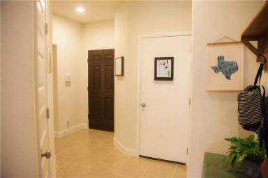 Main picture of 209 Methodius Dr