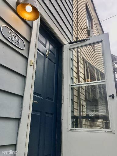 Main picture of 2621 E Seltzer St