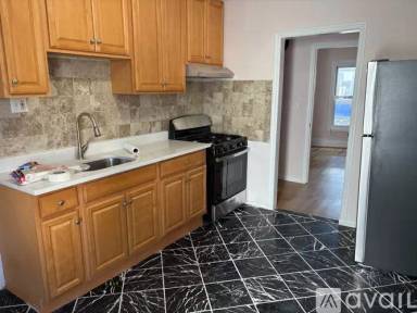 Main picture of 12609 Jamaica Ave