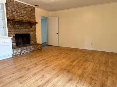 Main picture of 6009 Glencrest Ct