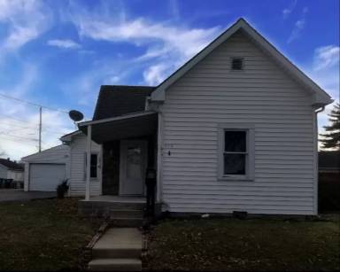Main picture of 713 W Spraker St