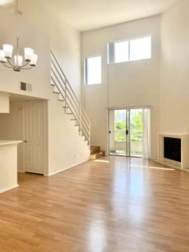 Main picture of 5405 Kester Ave