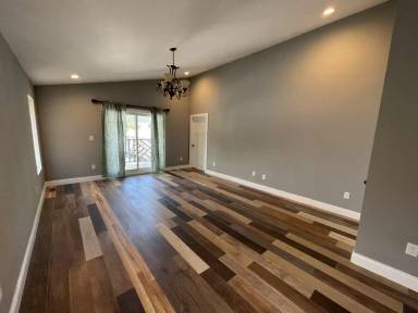 Main picture of 3434 N Capitol Ave