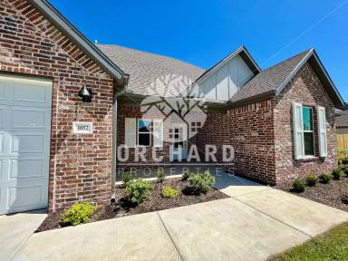 Main picture of 1052 Morra Ave