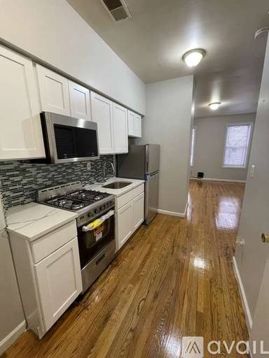 Main picture of 209 New York Ave