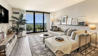 Main picture of 1750 W Lake St