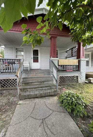 Main picture of 3107 Saratoga Ave