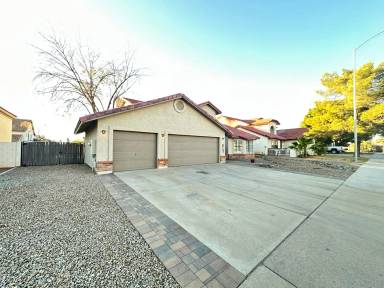 Main picture of 946 N 59th St