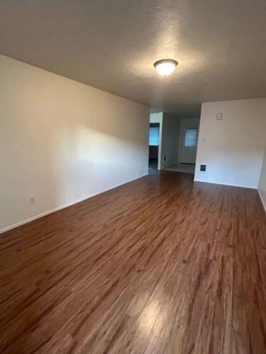 Main picture of 420-422 Division Ave