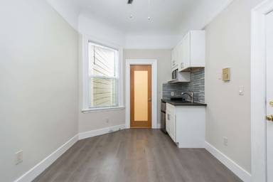 Main picture of 2136 BRODERICK Apartments