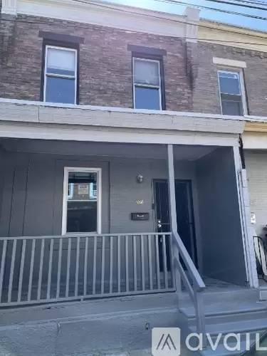 Main picture of 6168 Glenmore Ave