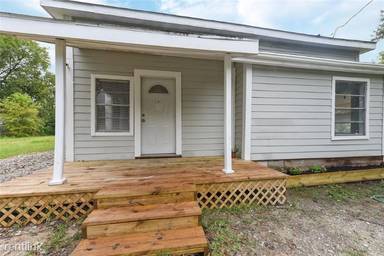 Main picture of 8019 Jeffery St