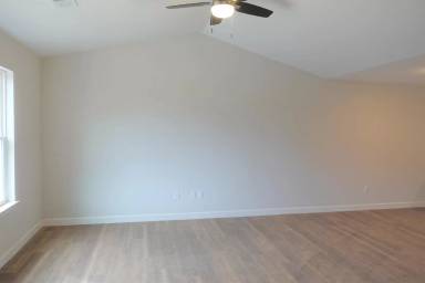 Main picture of 1004 Martin Dr