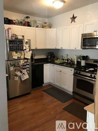 Main picture of 128 Coles St