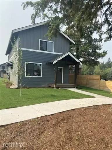 Main picture of 2926 Cambridge Dr