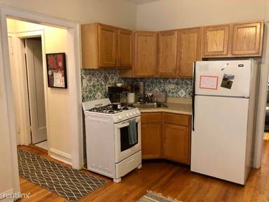 Main picture of 3917 N Southport Ave