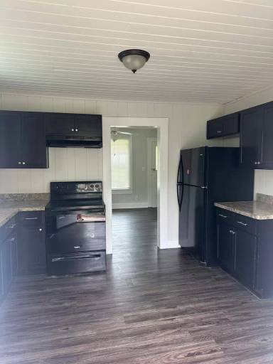 Main picture of 6015 Mitchell St