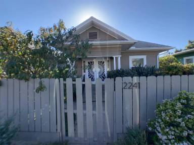 Main picture of 2241 Ocean View Blvd