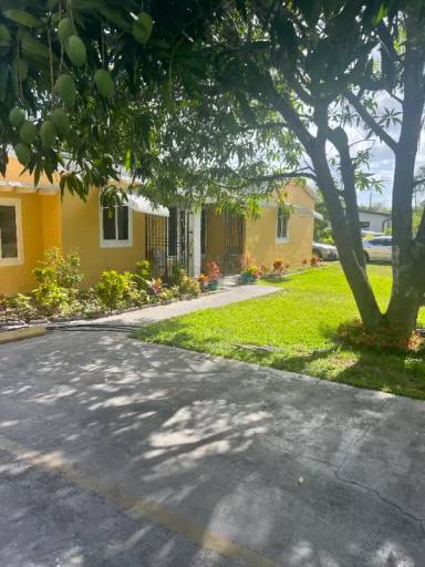 Main picture of 1 Rodman St