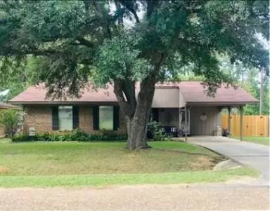 Main picture of 105 Hilltop Dr