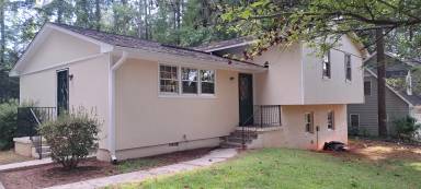 Main picture of 205 Hutchins Dr