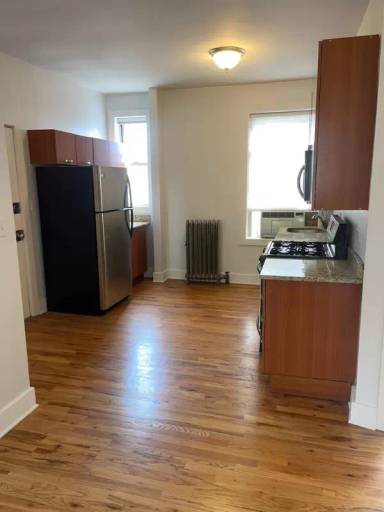 Main picture of 4611 N Dover St