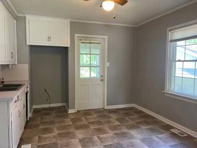 Main picture of 2304 Pine St