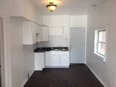 Main picture of 1317 S 49th Ct