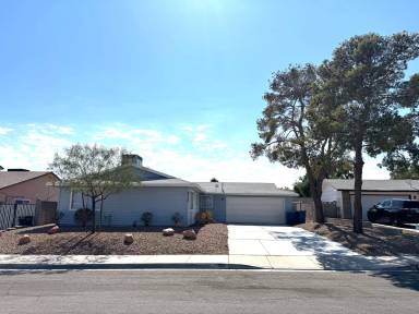 Main picture of 8113 Eginton Ave