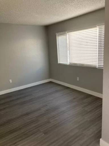 Main picture of 5313 W Cheyenne Ave
