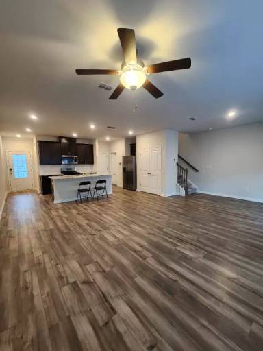 Main picture of 1532 Villageside Ct