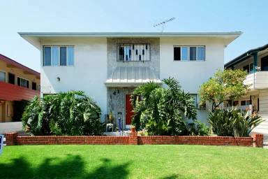 Main picture of 141 N Hamilton Dr