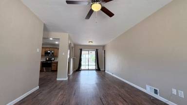 Main picture of 1808 W 3rd St