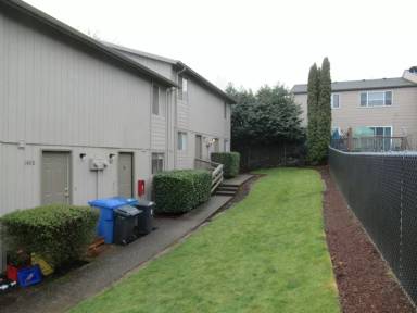 Main picture of 1450 1466 Salishan St