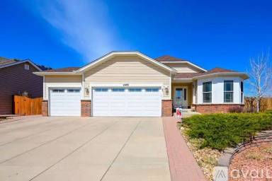 Main picture of 4495 Windmill Dr