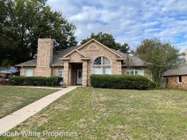 Main picture of 1407 Stratford Ln