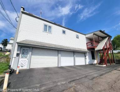 Main picture of 526 Hughes Ct