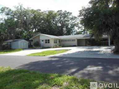 Main picture of 500 S Dexter Ave