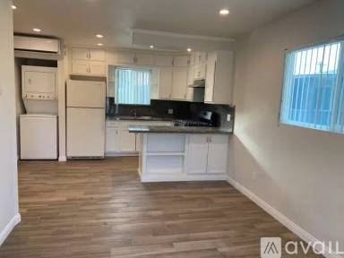 Main picture of 24449 University Ave