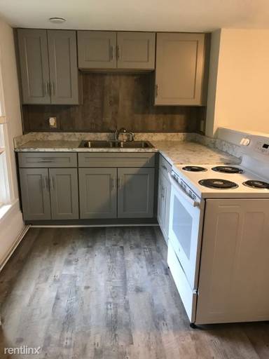 Main picture of 242 Essex St